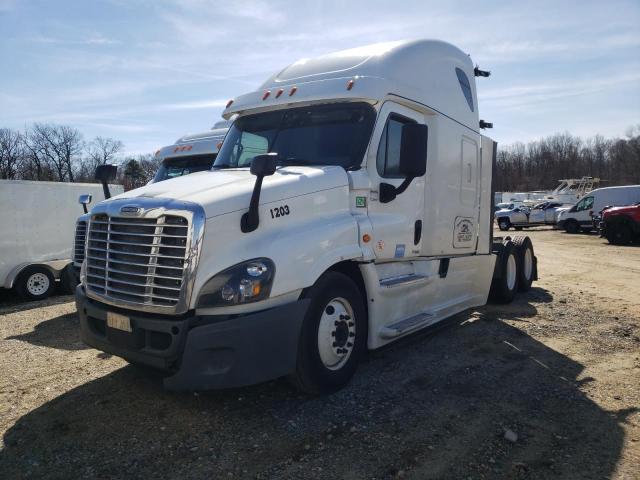 1FUJGLDR4HLHS8971 - 2017 FREIGHTLINER CASCADIA 1 WHITE photo 2