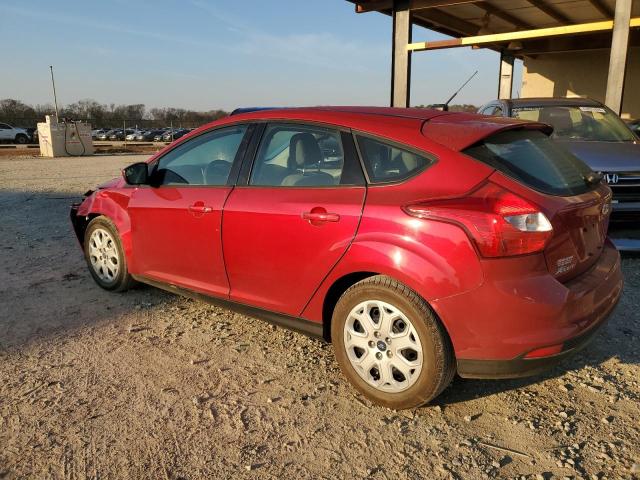 1FAHP3K29CL150907 - 2012 FORD FOCUS SE RED photo 2