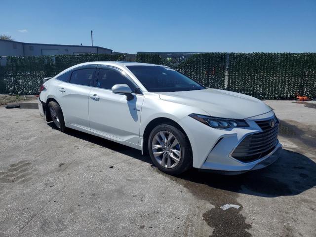 4T1B21FB3KU001474 - 2019 TOYOTA AVALON XLE WHITE photo 4