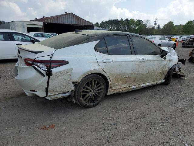 4T1KZ1AK2MU054804 - 2021 TOYOTA CAMRY TRD WHITE photo 3