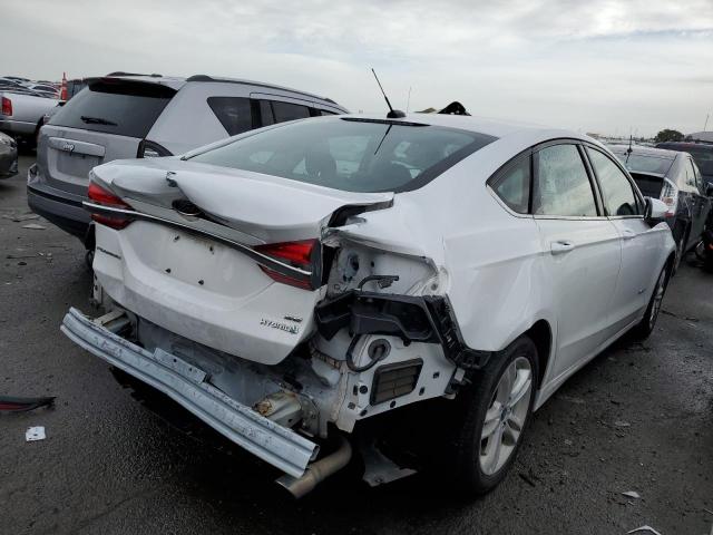 3FA6P0LU4JR198366 - 2018 FORD FUSION SE HYBRID WHITE photo 3