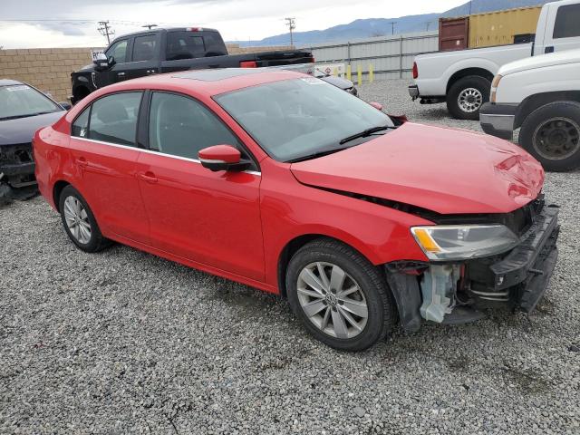 3VWD17AJ0FM298700 - 2015 VOLKSWAGEN JETTA SE RED photo 4