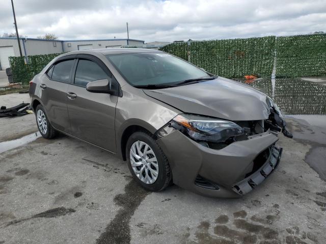 5YFBURHE3KP946541 - 2019 TOYOTA COROLLA L GRAY photo 4