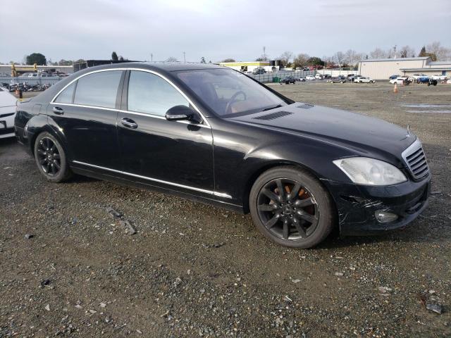 WDDNG71X27A137960 - 2007 MERCEDES-BENZ S 550 BLACK photo 4