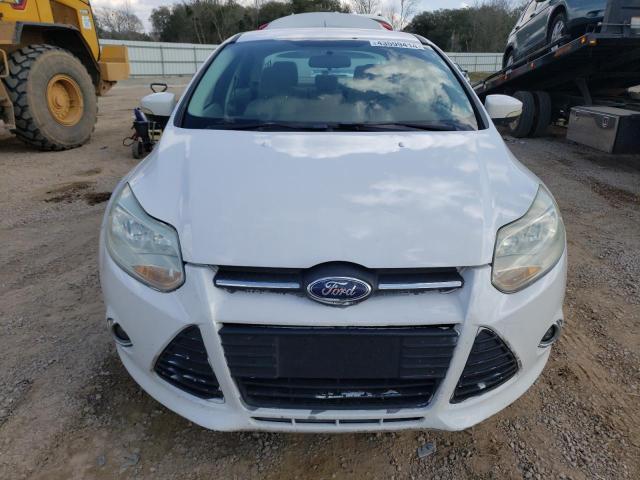 1FADP3F21FL338074 - 2015 FORD FOCUS SE WHITE photo 5