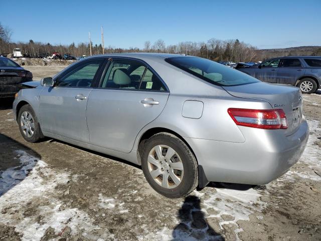 4T1BF3EK0BU653275 - 2011 TOYOTA CAMRY BASE SILVER photo 2