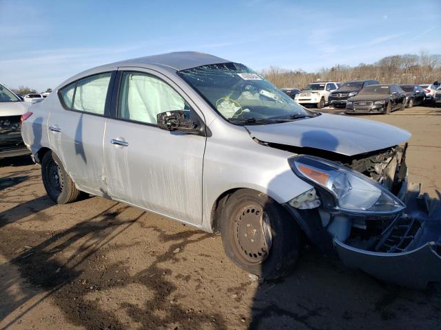 3N1CN7AP5HK459910 - 2017 NISSAN VERSA S SILVER photo 4