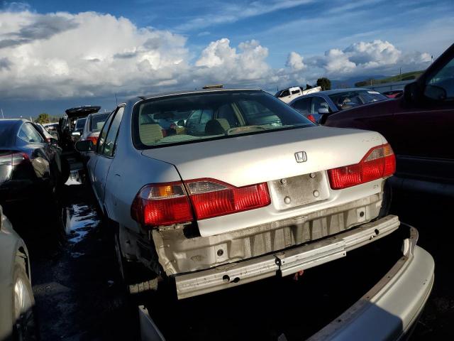 1HGCG667XWA086180 - 1998 HONDA ACCORD EX GRAY photo 2