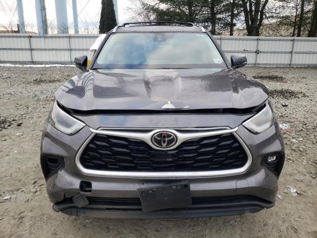 5TDHZRBH1MS091640 - 2021 TOYOTA HIGHLANDER XLE GRAY photo 5