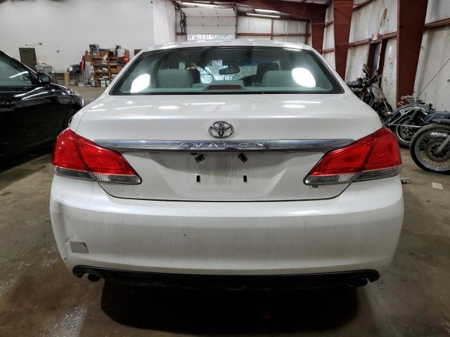 4T1BK3DB3BU413151 - 2011 TOYOTA AVALON BASE WHITE photo 6