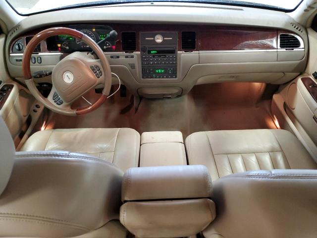 1LNHM82W33Y655214 - 2003 LINCOLN TOWN CAR SIGNATURE WHITE photo 8