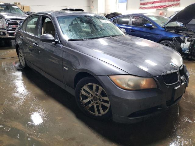 WBAVA33557P140815 - 2007 BMW 328 I GRAY photo 4