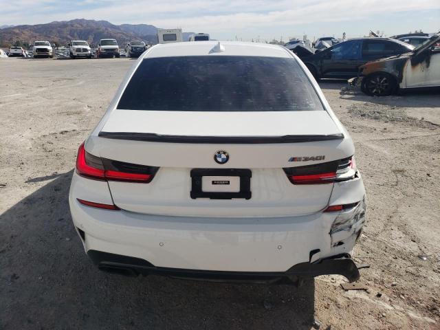 3MW5U7J02M8B87249 - 2021 BMW M340I WHITE photo 6
