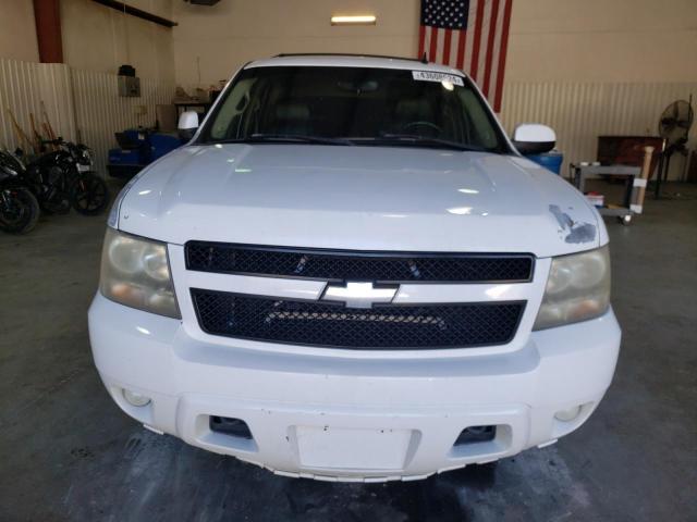 1GNFK13057J400329 - 2007 CHEVROLET TAHOE K1500 WHITE photo 5