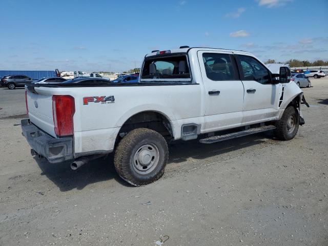 1FT8W2BA3PEC54298 - 2023 FORD F250 SUPER DUTY WHITE photo 3