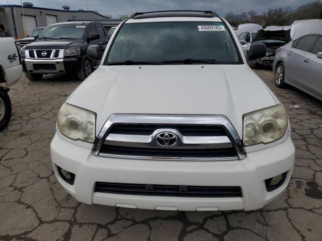 JTEBU14RX68057159 - 2006 TOYOTA 4RUNNER SR WHITE photo 5