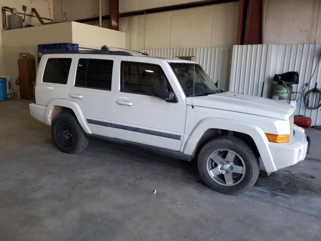 1J8HH48K09C519398 - 2009 JEEP COMMANDER SPORT WHITE photo 4