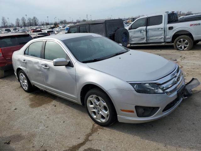 3FAHP0HA6AR316098 - 2010 FORD FUSION SE SILVER photo 4