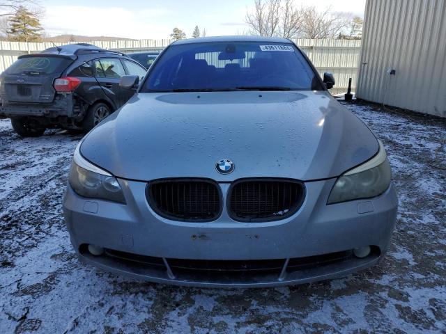 WBANB33574B087556 - 2004 BMW 545 I GRAY photo 5