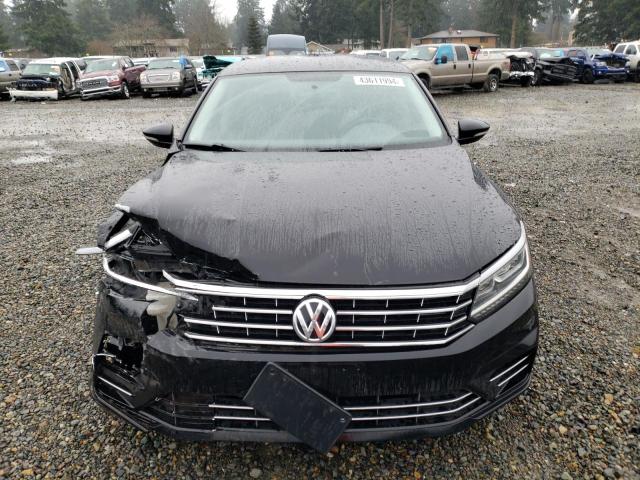 1VWAT7A33GC035067 - 2016 VOLKSWAGEN PASSAT S BLACK photo 5