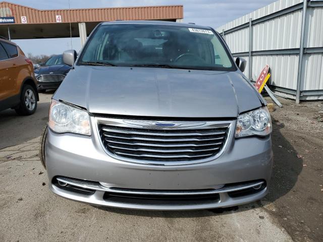 2C4RC1BG8FR754986 - 2015 CHRYSLER TOWN & COU TOURING SILVER photo 5
