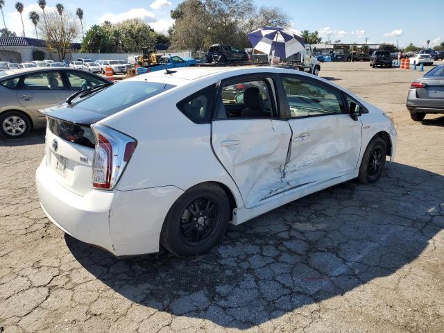 JTDKN3DU6D5588214 - 2013 TOYOTA PRIUS WHITE photo 3