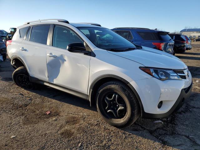 JTMBFREV7FJ020104 - 2015 TOYOTA RAV4 LE WHITE photo 4