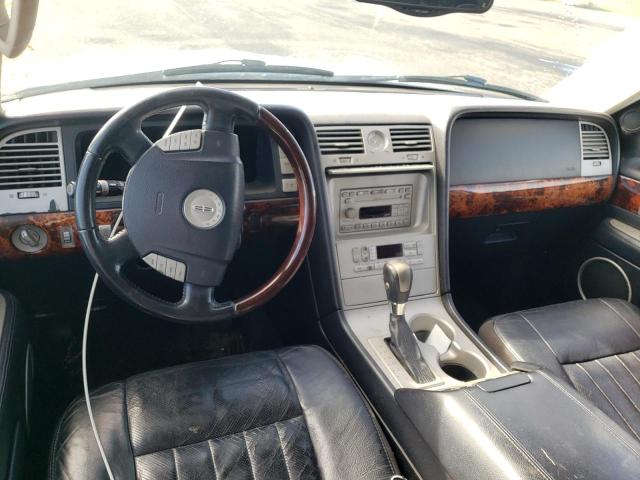 5LMFU27R43LJ37677 - 2003 LINCOLN NAVIGATOR 白色 照片 8