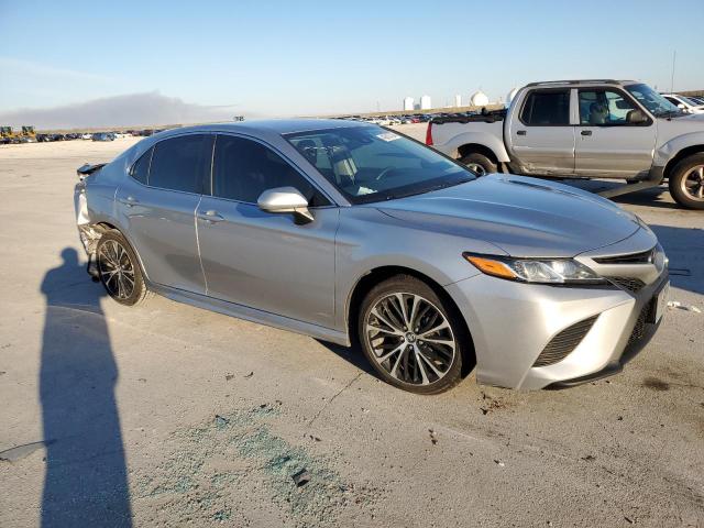 4T1B11HK4KU171892 - 2019 TOYOTA CAMRY L SILVER photo 4