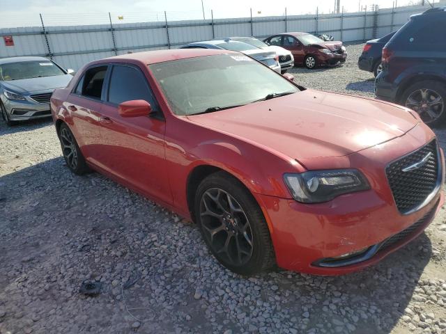 2C3CCABG9GH358180 - 2016 CHRYSLER 300 S RED photo 4