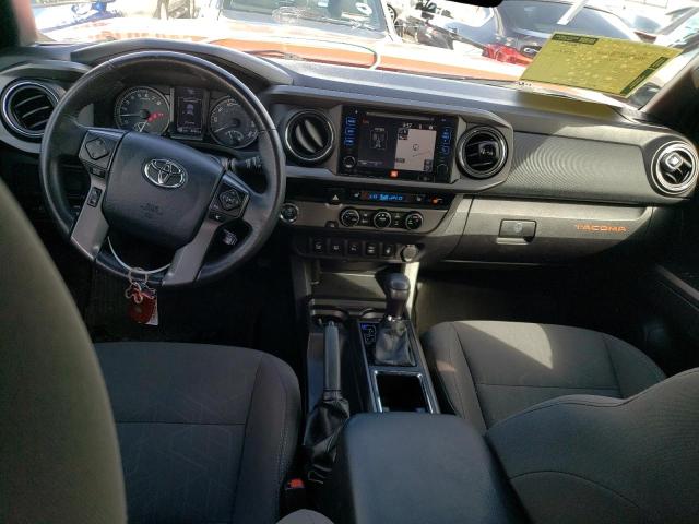 3TMAZ5CN2HM039700 - 2017 TOYOTA TACOMA DOUBLE CAB 橙色 照片 8