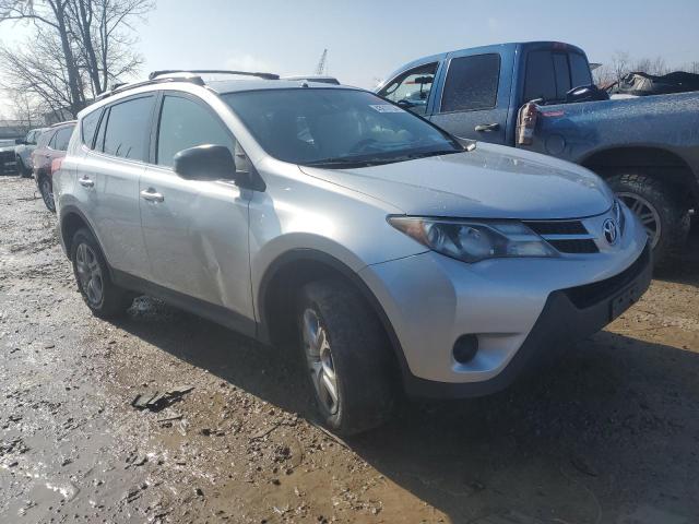 JTMZFREV2FJ050870 - 2015 TOYOTA RAV4 LE SILVER photo 4