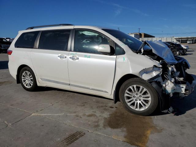 5TDYK3DC6FS669785 - 2015 TOYOTA SIENNA XLE WHITE photo 4