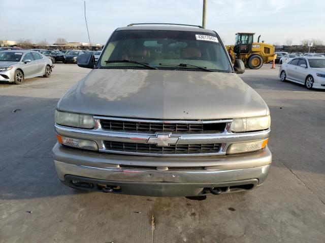 3GNGC26U01G180385 - 2001 CHEVROLET SUBURBAN C2500 SILVER photo 5