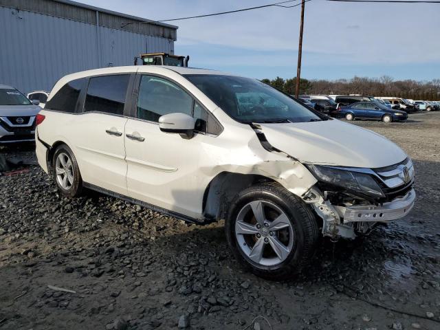 5FNRL6H72JB047780 - 2018 HONDA ODYSSEY EXL WHITE photo 4