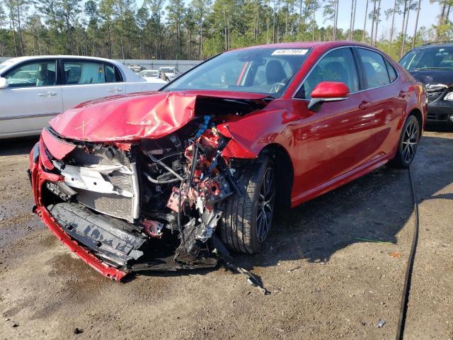 4T1G11AK7NU008965 - 2022 TOYOTA CAMRY SE RED photo 1