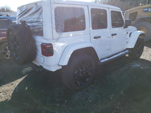 1C4JJXP6XNW236020 - 2022 JEEP WRANGLER U SAHARA 4XE WHITE photo 3