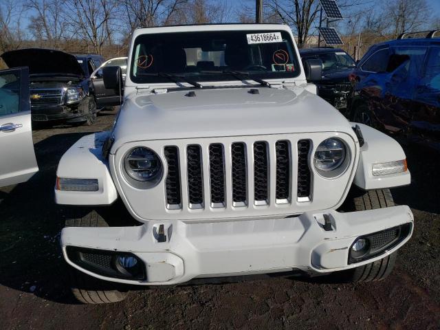 1C4JJXP6XNW236020 - 2022 JEEP WRANGLER U SAHARA 4XE WHITE photo 5