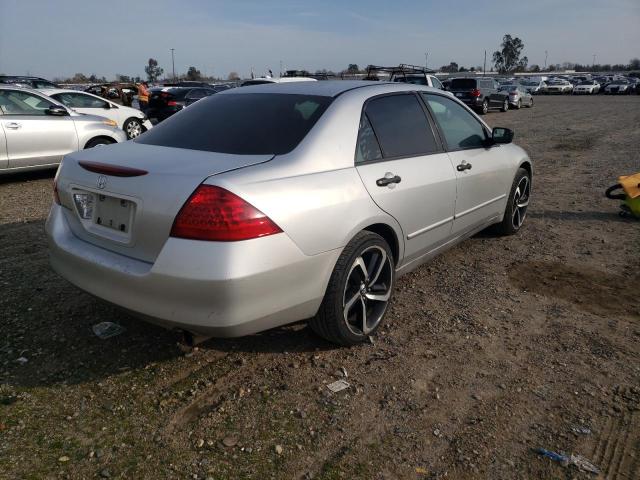 1HGCM56116A015139 - 2006 HONDA ACCORD VALUE SILVER photo 3