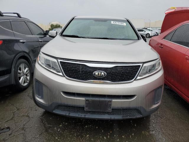 5XYKT3A63FG621921 - 2015 KIA SORENTO LX SILVER photo 5