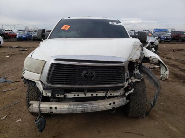 5TFHY5F10AX103193 - 2010 TOYOTA TUNDRA CREWMAX LIMITED WHITE photo 5