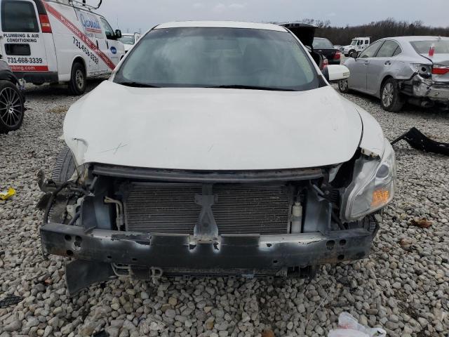 1N4AA5AP8DC831329 - 2013 NISSAN MAXIMA S WHITE photo 5