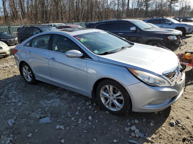 5NPEC4AC7BH108148 - 2011 HYUNDAI SONATA SE SILVER photo 4