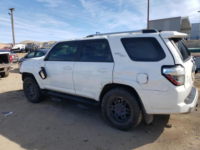 JTEBU5JR7J5579690 - 2018 TOYOTA 4RUNNER SR5/SR5 PREMIUM 白色 照片 2