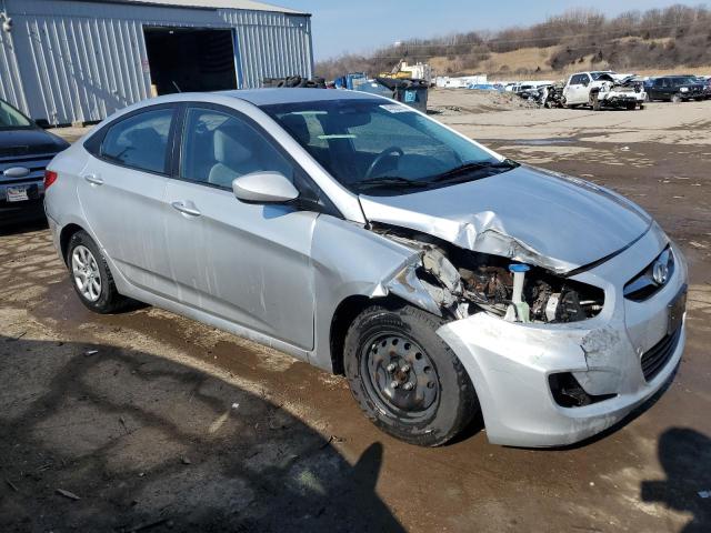 KMHCT4AE4DU313634 - 2013 HYUNDAI ACCENT GLS SILVER photo 4