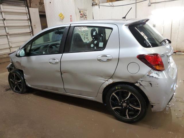 VNKKTUD3XFA014915 - 2015 TOYOTA YARIS SILVER photo 2