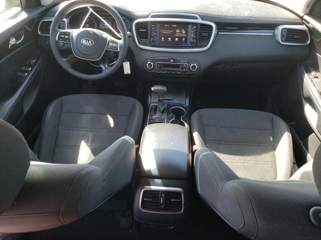 5XYPGDA53KG572611 - 2019 KIA SORENTO LX SILVER photo 8