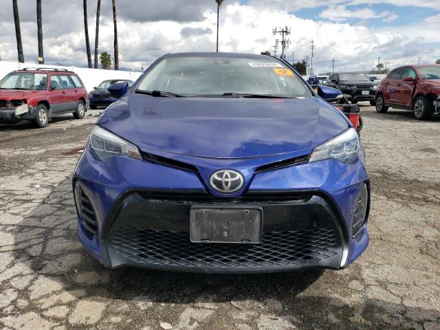 2T1BURHE5HC910651 - 2017 TOYOTA COROLLA L BLUE photo 5