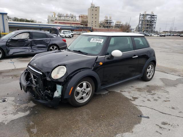 2011 MINI COOPER, 