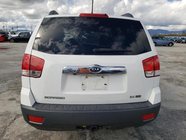 KNDKN4H22B5061119 - 2011 KIA BORREGO EX WHITE photo 6